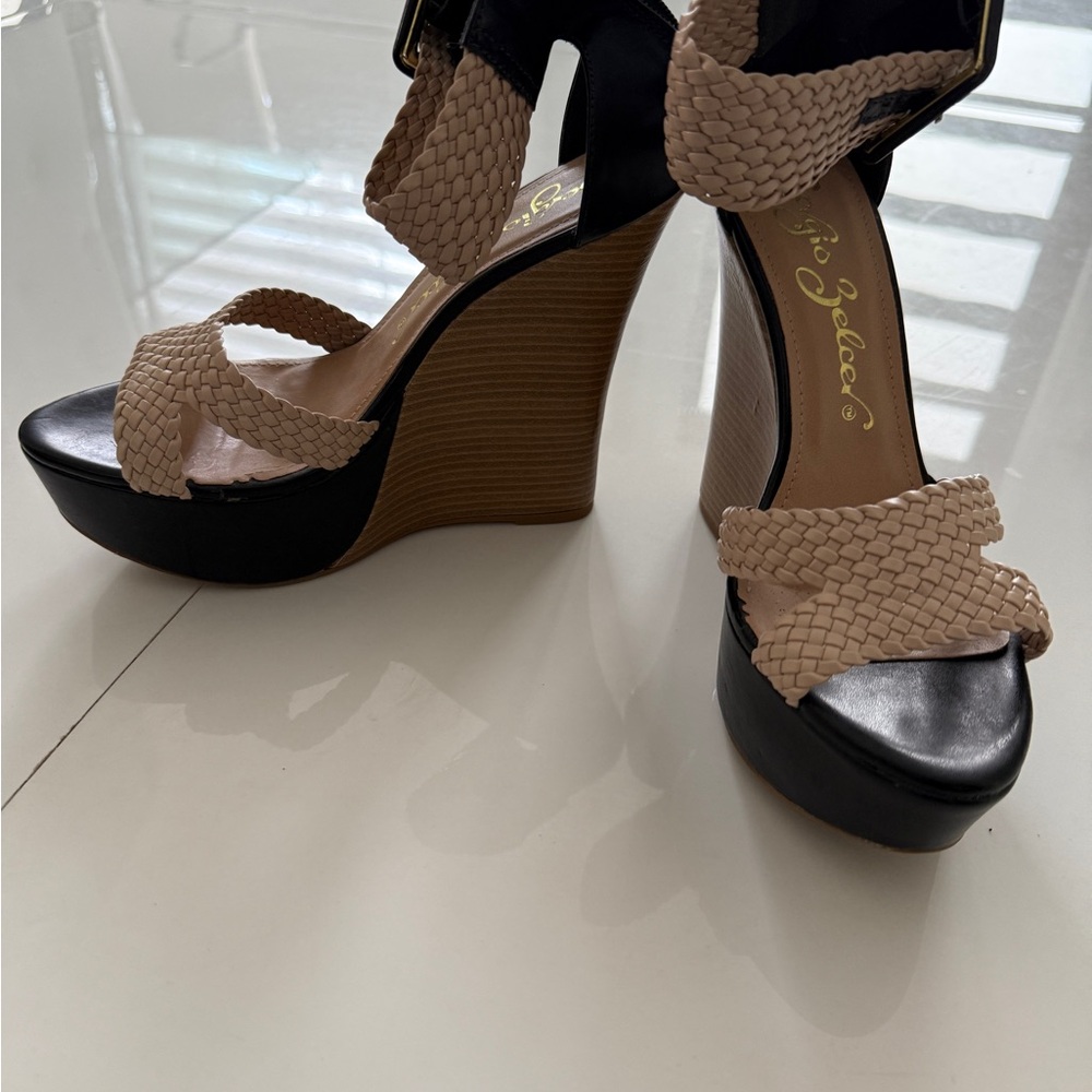 Sergio Zelcer tan and black wedges size 38